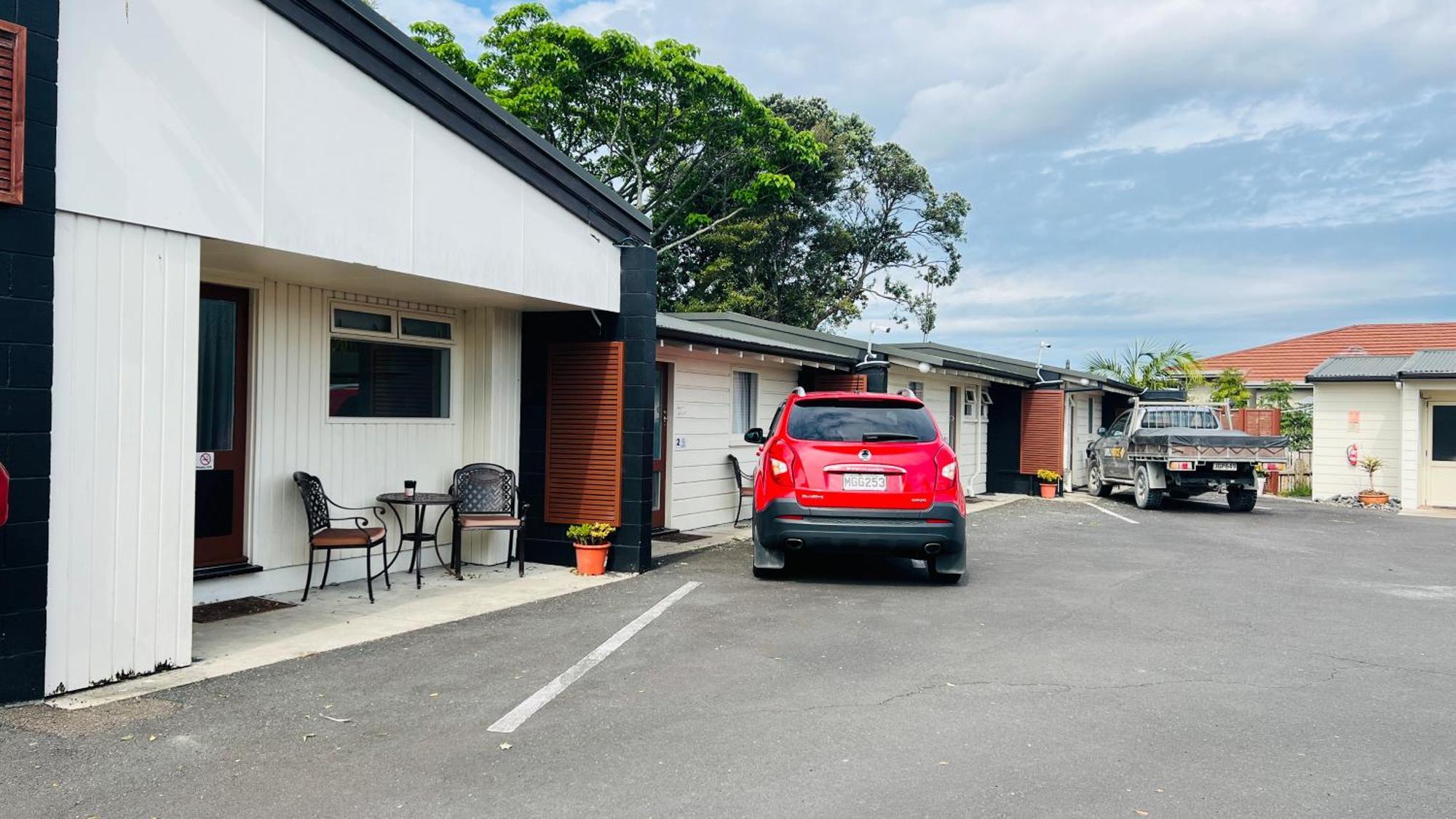 18Th Avenue Thermal Motel Tauranga Exterior photo