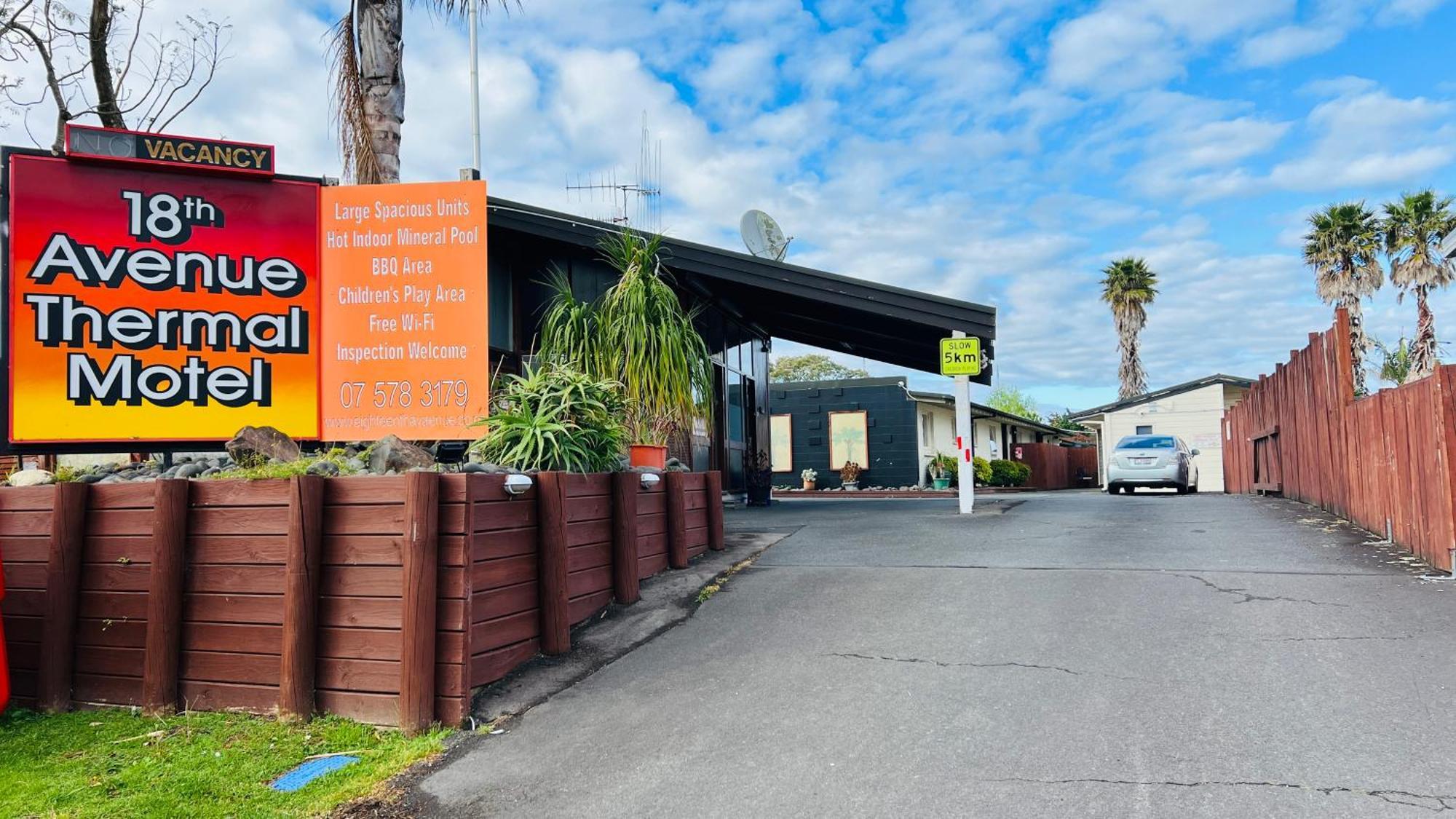 18Th Avenue Thermal Motel Tauranga Exterior photo